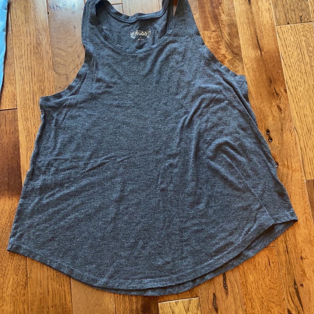 Two tanks! - Picture 3 of 4